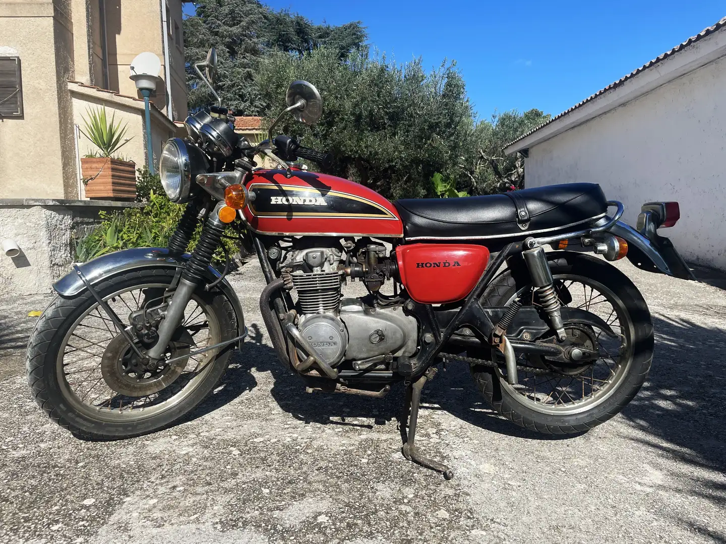 Honda CB 500 Four Rot - 1