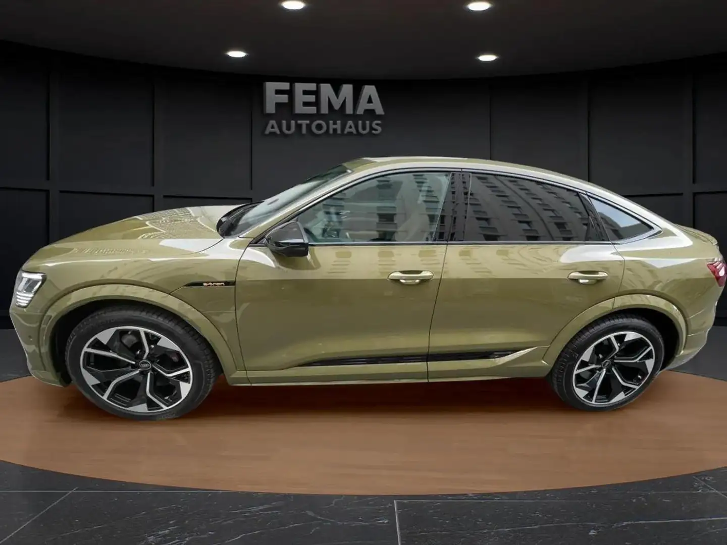Audi e-tron e-tron quattro MatrixLED HuD B&O VC Panorama Grün - 2