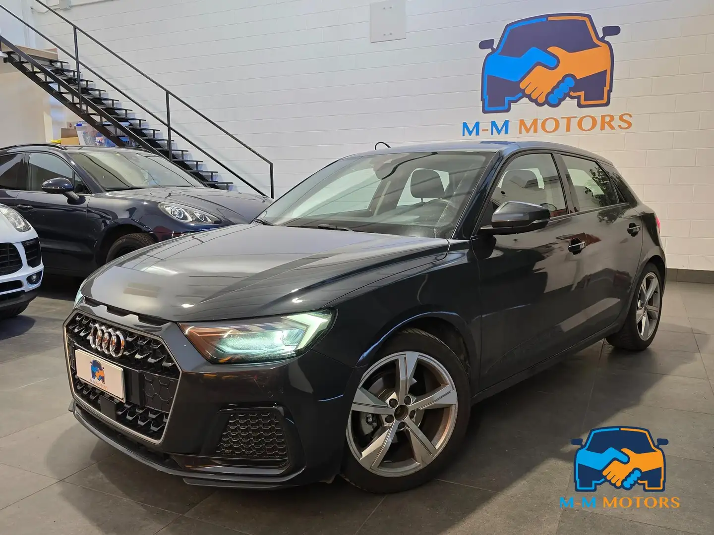 Audi A1 30 1.0 tfsi Admired 116cv s-tronic my20 Grau - 1