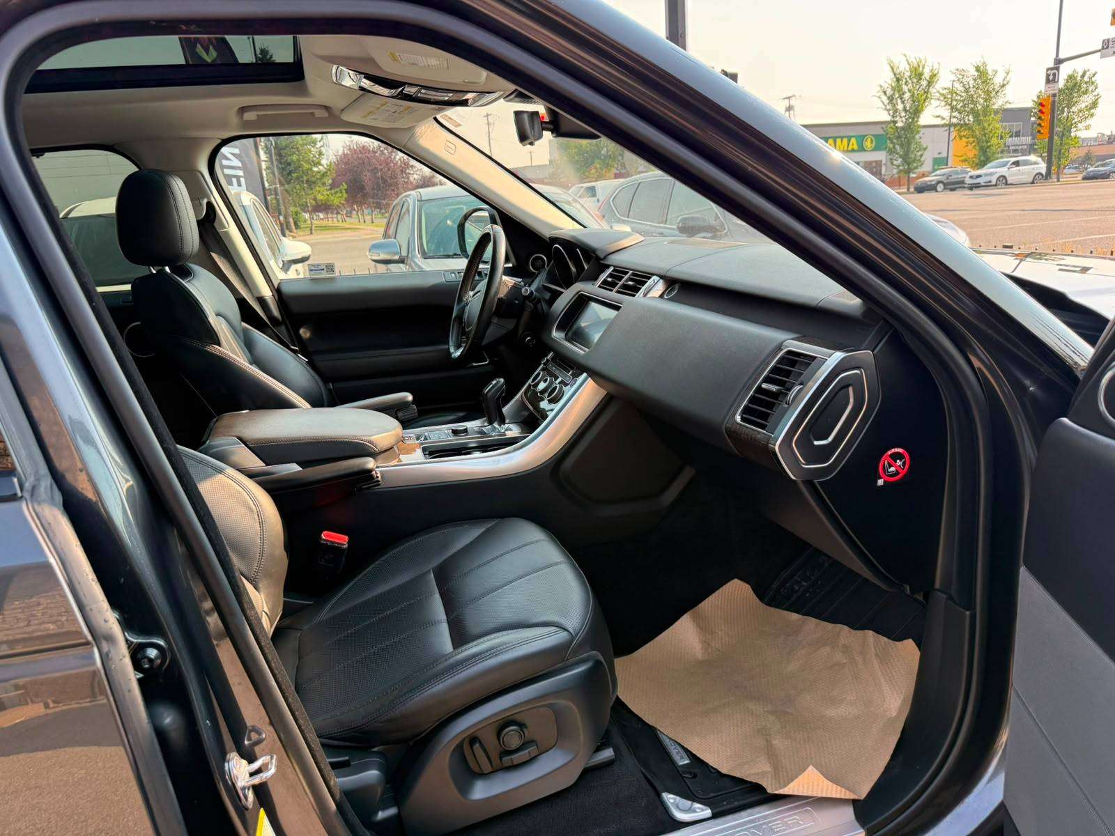 2017 Land Rover Range Rover Sport — view 7