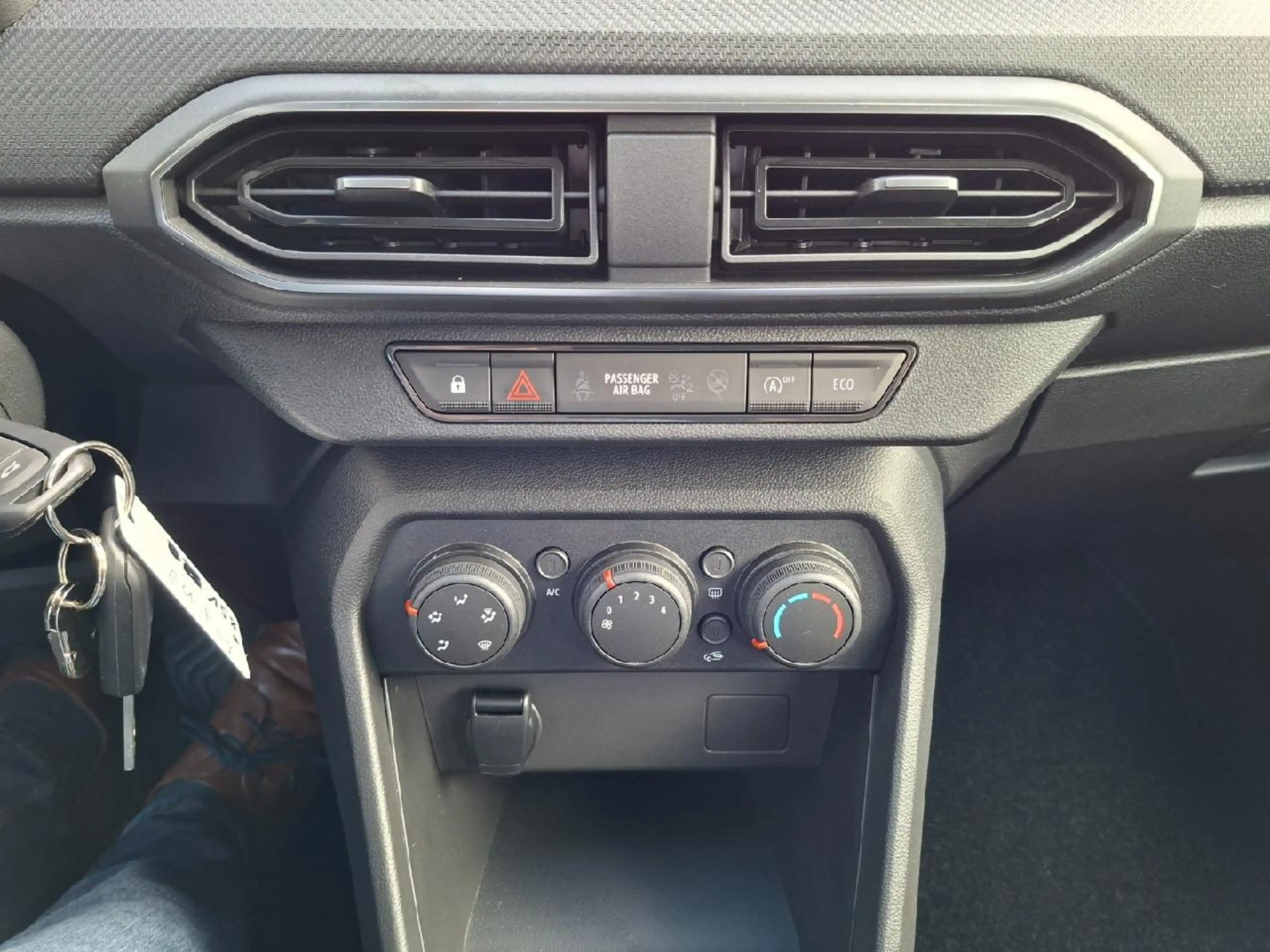Dacia Jogger Essential*Klima*LED*DAB*USB — photo 11