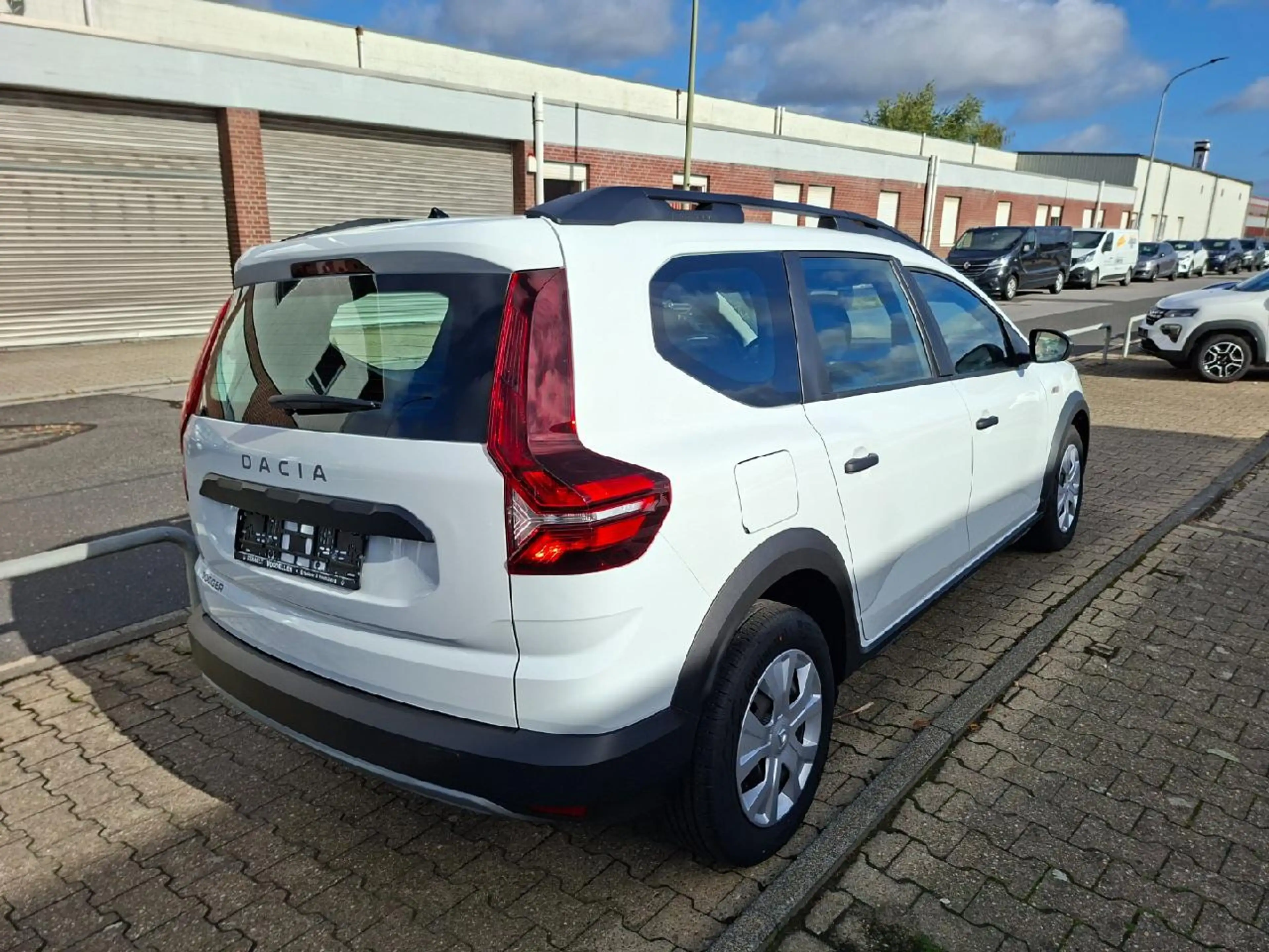 Dacia Jogger Essential*Klima*LED*DAB*USB — photo 3