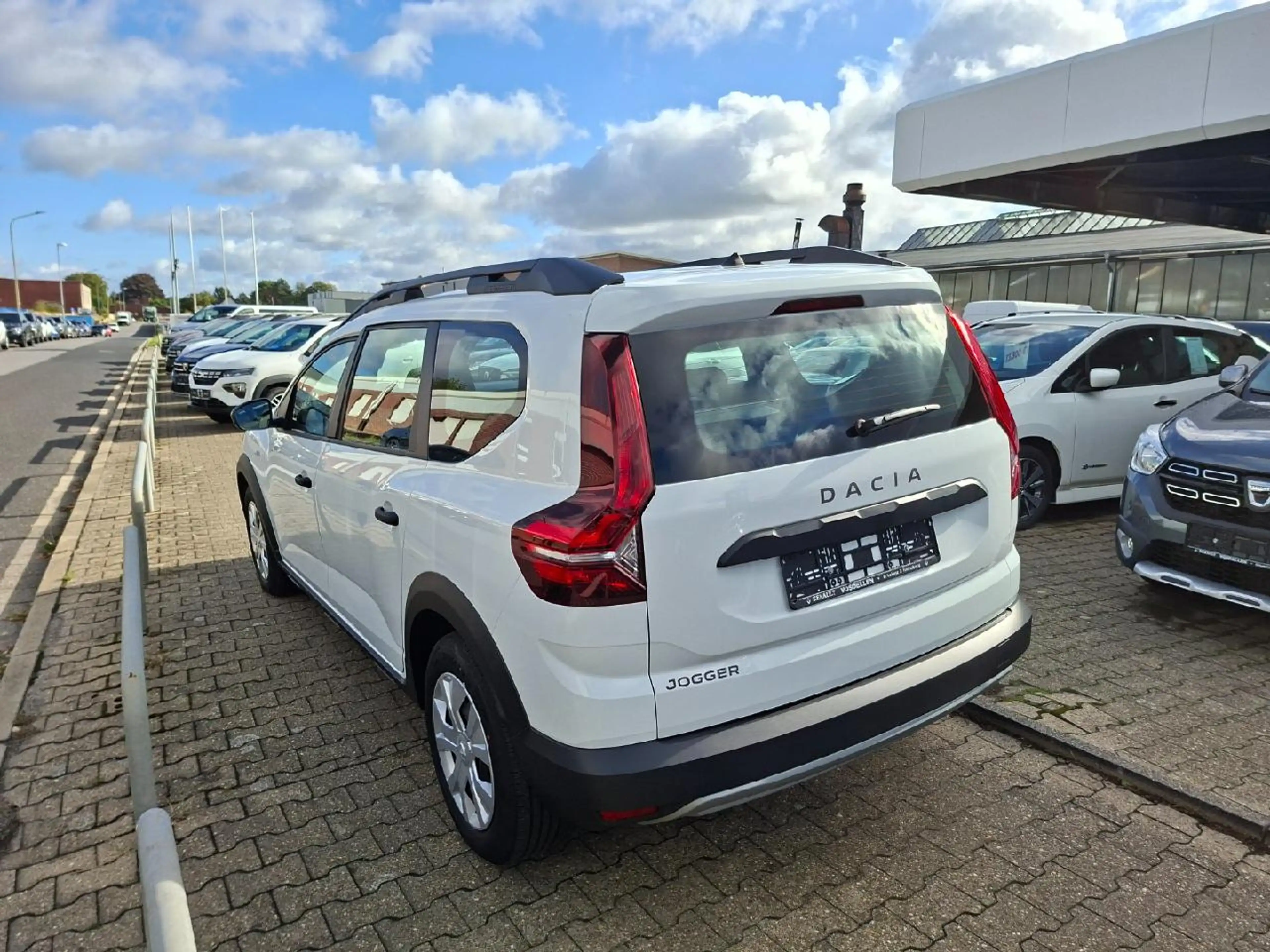 Dacia Jogger Essential*Klima*LED*DAB*USB — photo 4