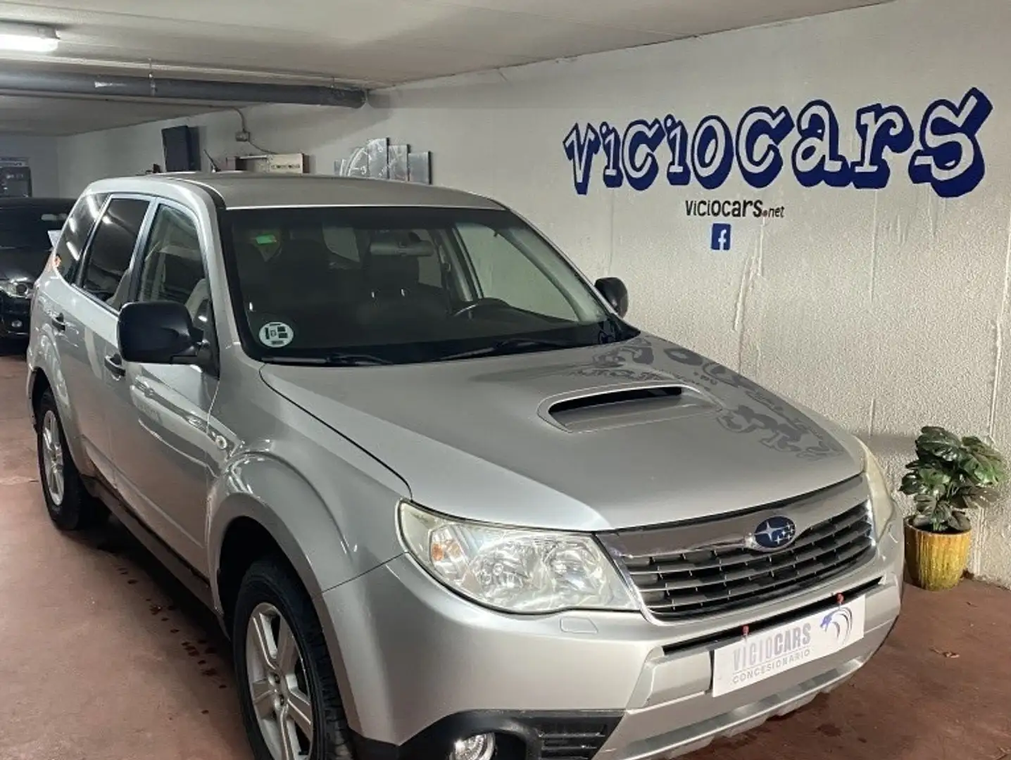 Subaru Forester 2.0D Sport Edition Argintiu - 1