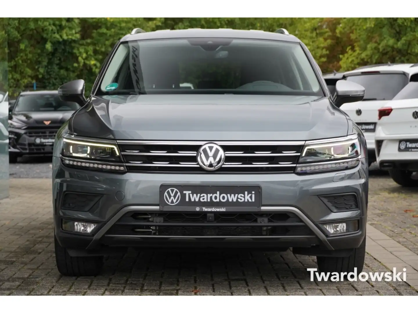 Volkswagen Tiguan Allspace Highline 4M Stand-HZ 360° ACC AHK HUD Gris - 2
