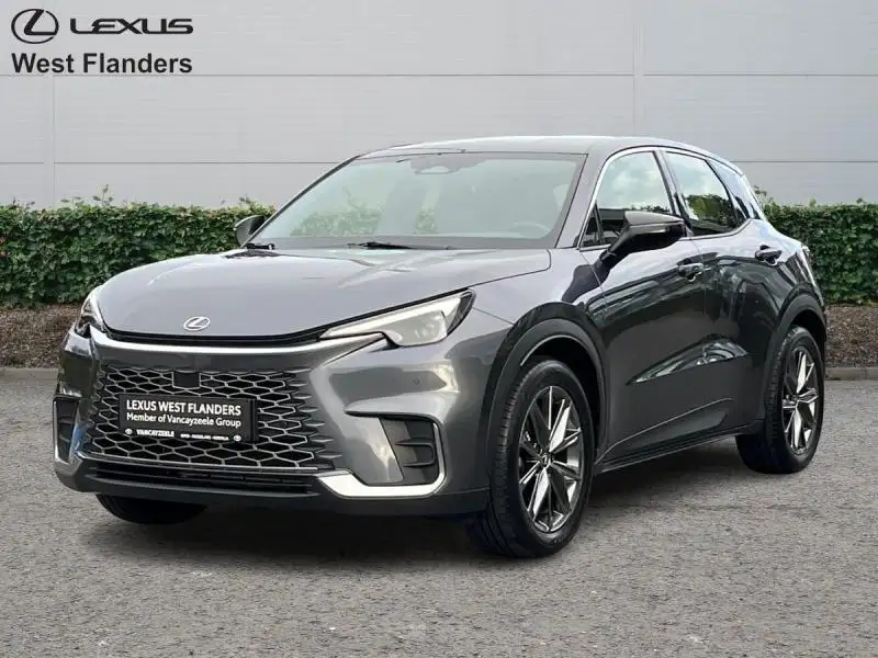 LEXUS Lbx