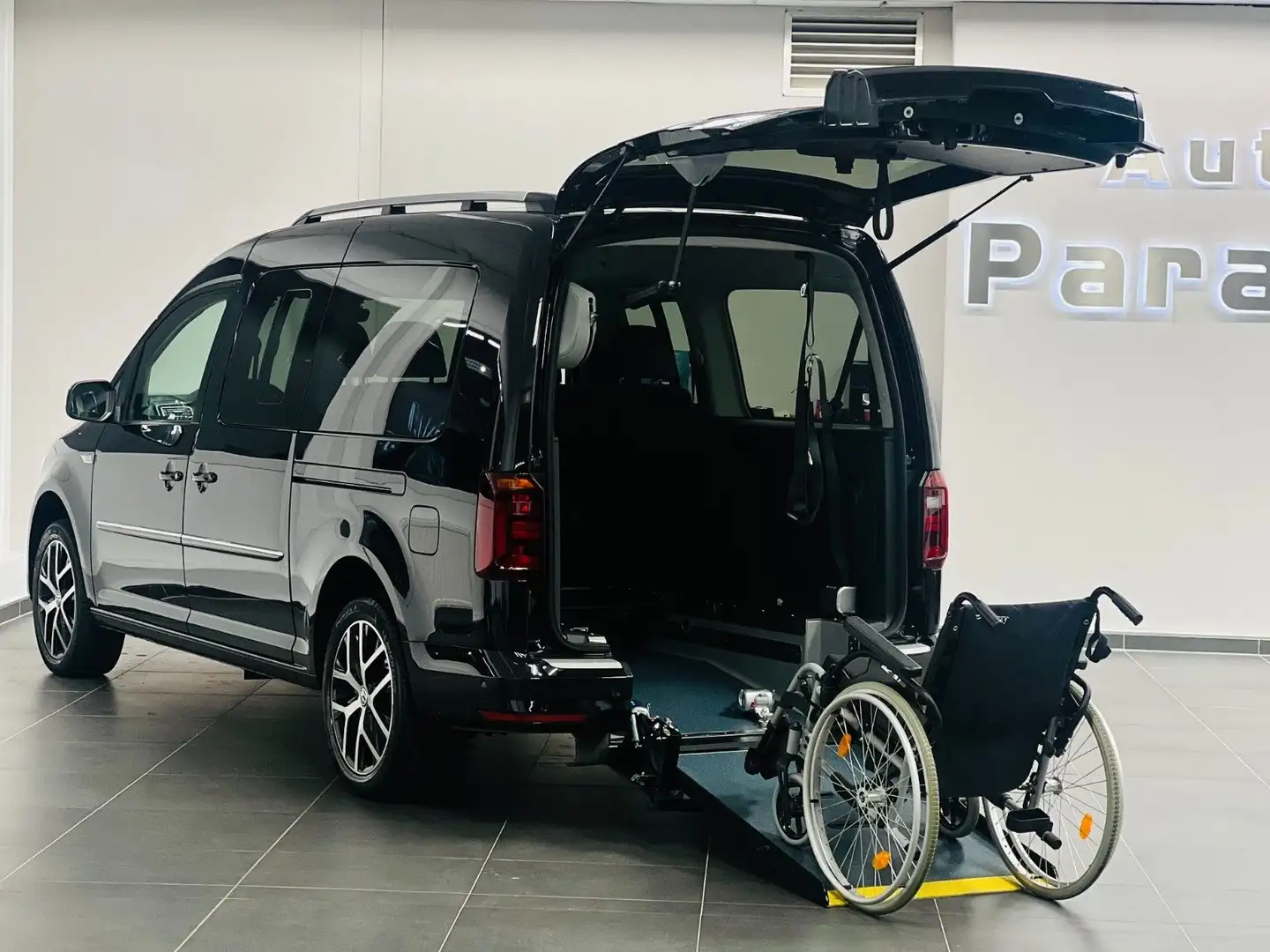 Volkswagen Caddy Maxi Highline DSG Behindertengerecht-Rampe Schwarz - 1