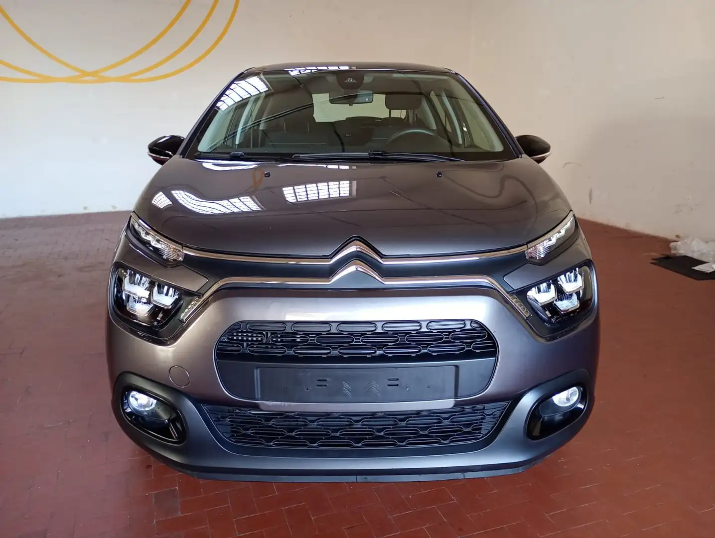 Citroen C3 1.2 110cv Plus + Navi + PDC post Grau - 2