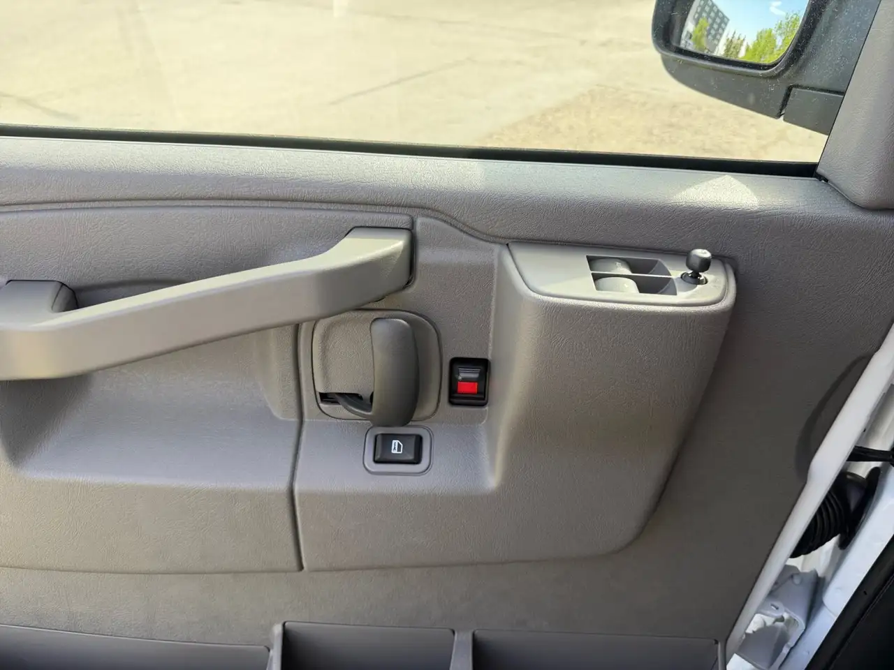 GMC Savana снимка GMC Savana
