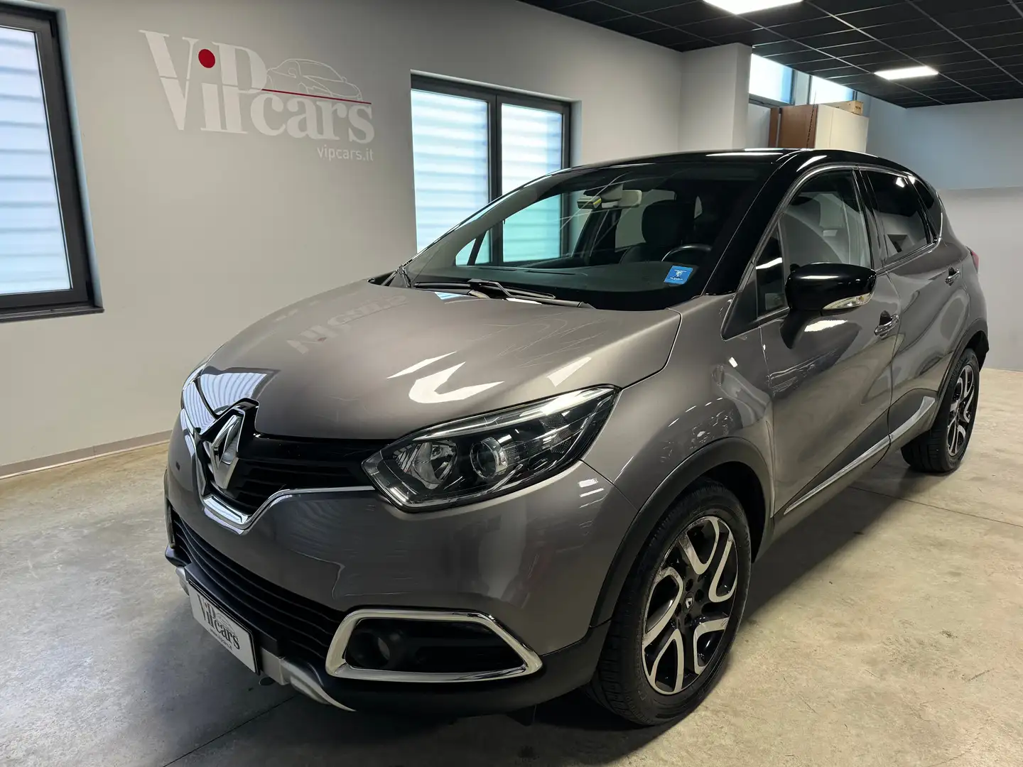 Renault Captur Captur 1.5 dci Excite 90cv edc Euro6 ''99.500 km'' Gris - 1