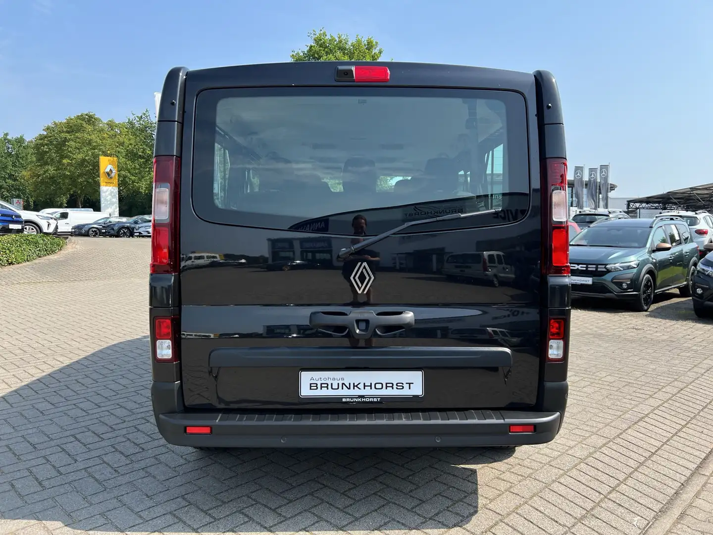 Renault Trafic dCi 150 L2H1 3,0t Grand Equilibre inkl. Rollstuhlr Noir - 2