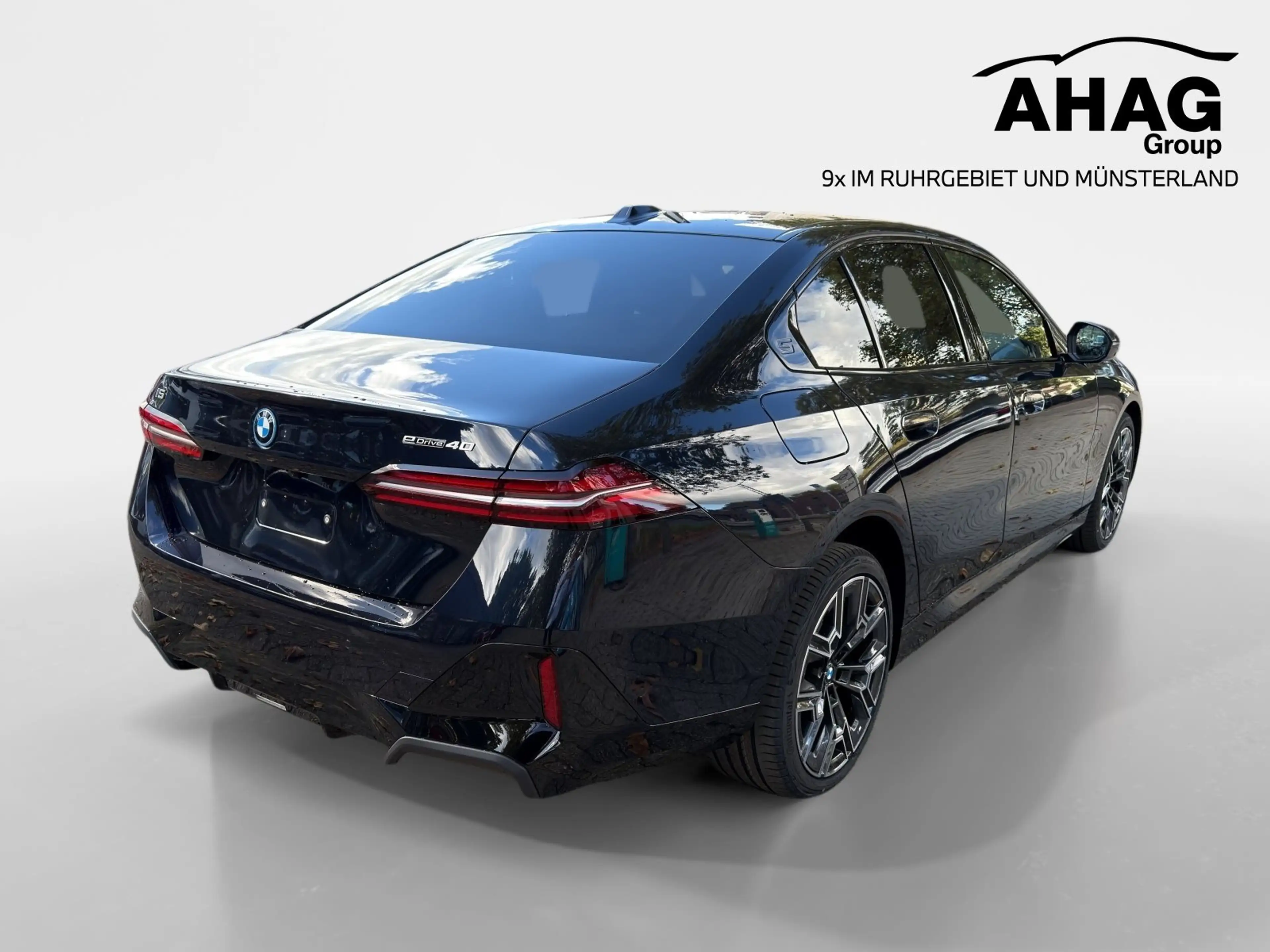 BMW i5 eDrive40 Limousine — photo 4