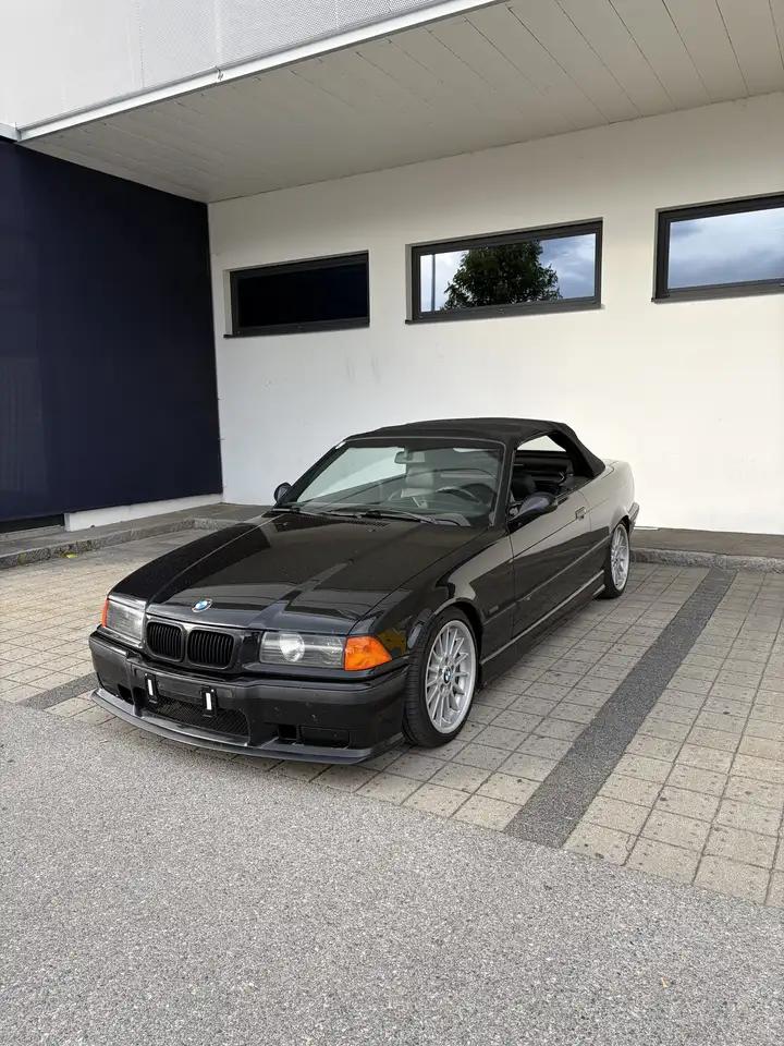 BMW 320i Cabrio Sport-Edition, foto 4