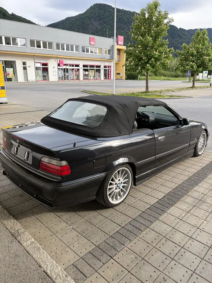 BMW 320i Cabrio Sport-Edition, foto 6