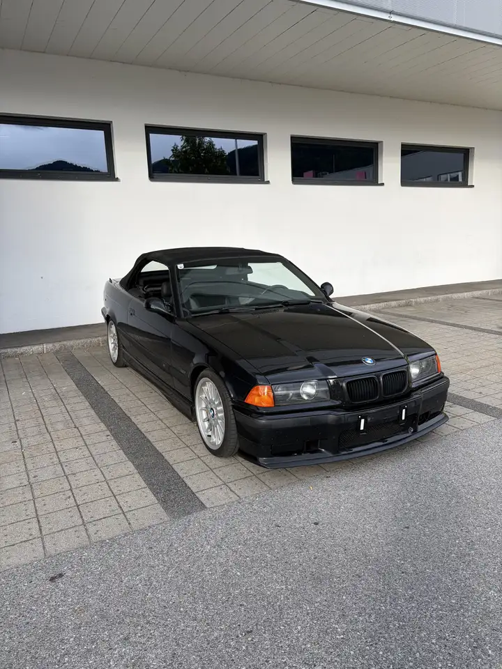 BMW 320i Cabrio Sport-Edition, foto 5