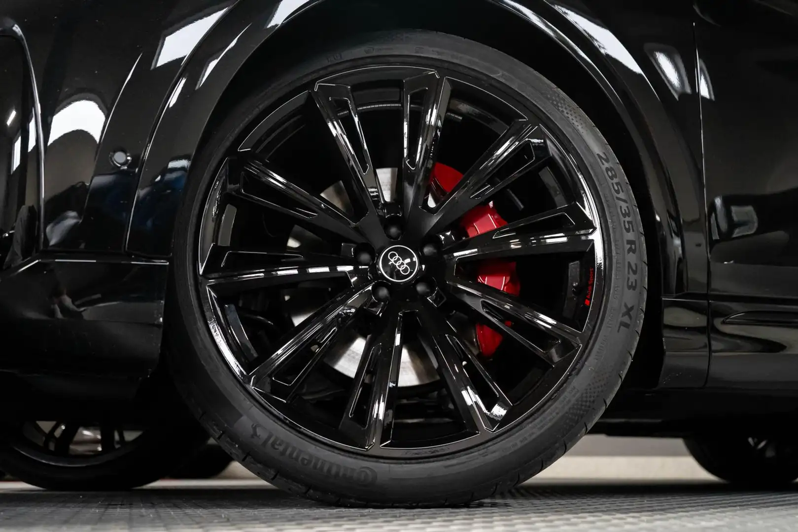 Audi Q8 50 TDI quattro AHK B&O STHZ GV5 - Black ABT Černá - 2