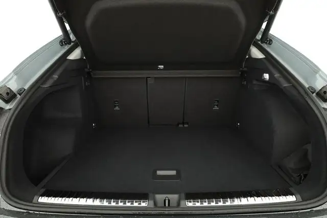 Audi Q3 Sportback TFSI quattro 150 kW quattro, AHK, Nav... Ansicht 12