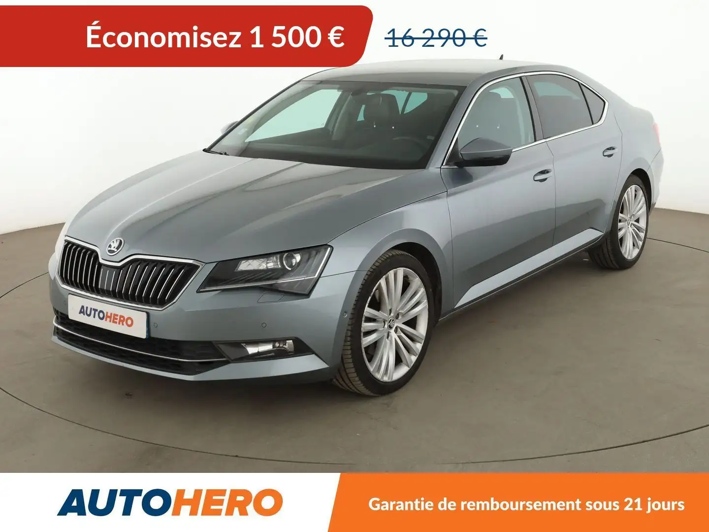 Skoda Superb 2.0 TDI Style DSG Grau - 1