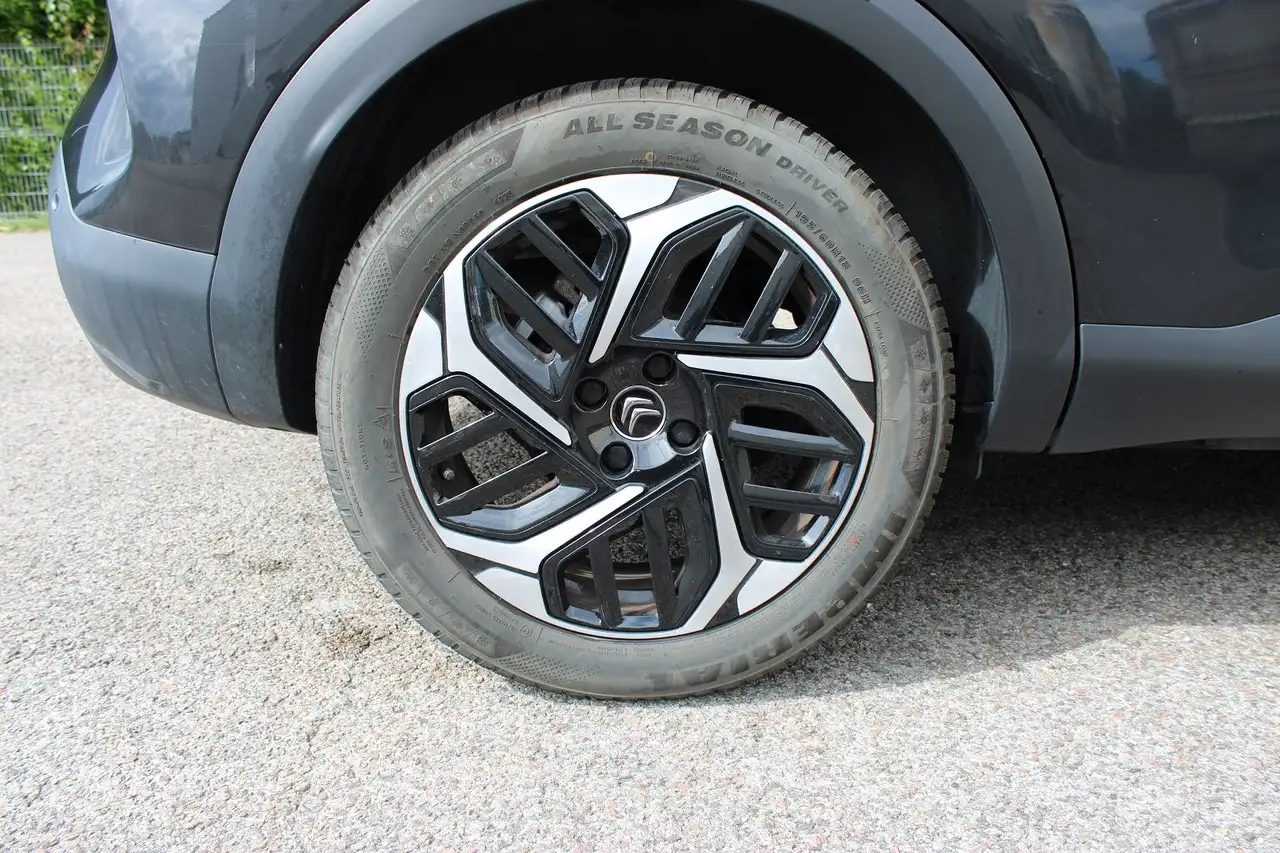 Citroen C4 Berline — photo 7