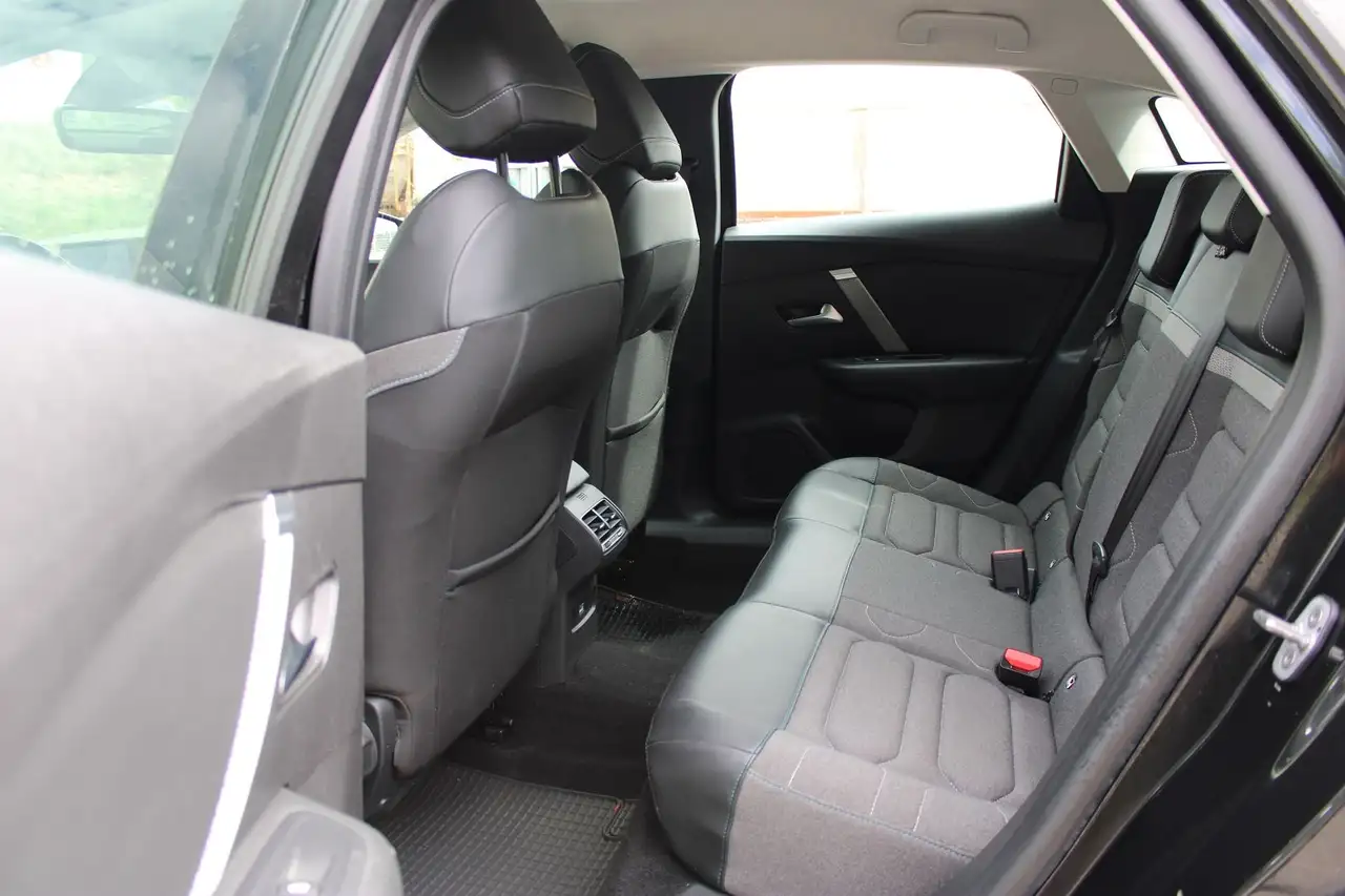 Citroen C4 Berline — photo 10