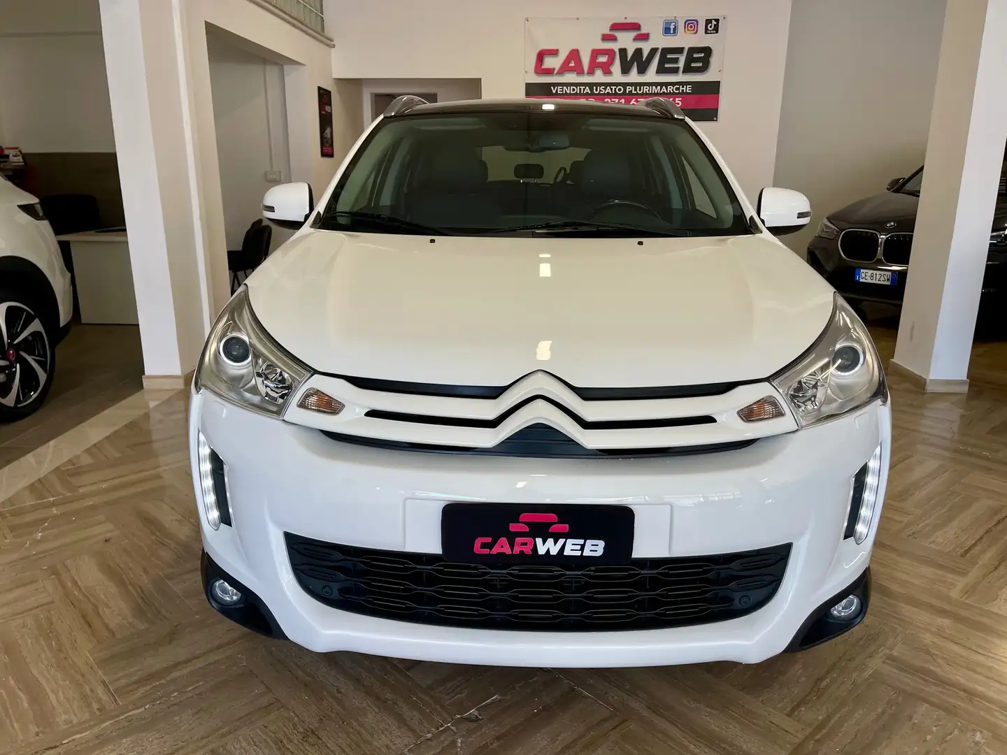 Citroen C4 C4 Aircross 1.6 e-hdi (hdi) Exclusive s Blanc - 2