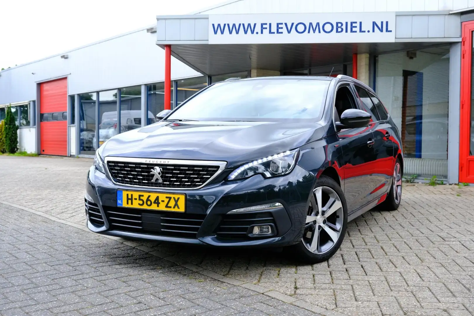 Peugeot 308 SW 1.5 BlueHDi Blue Lease GT-Line Aut. Pano|1e Eig Šedá - 1