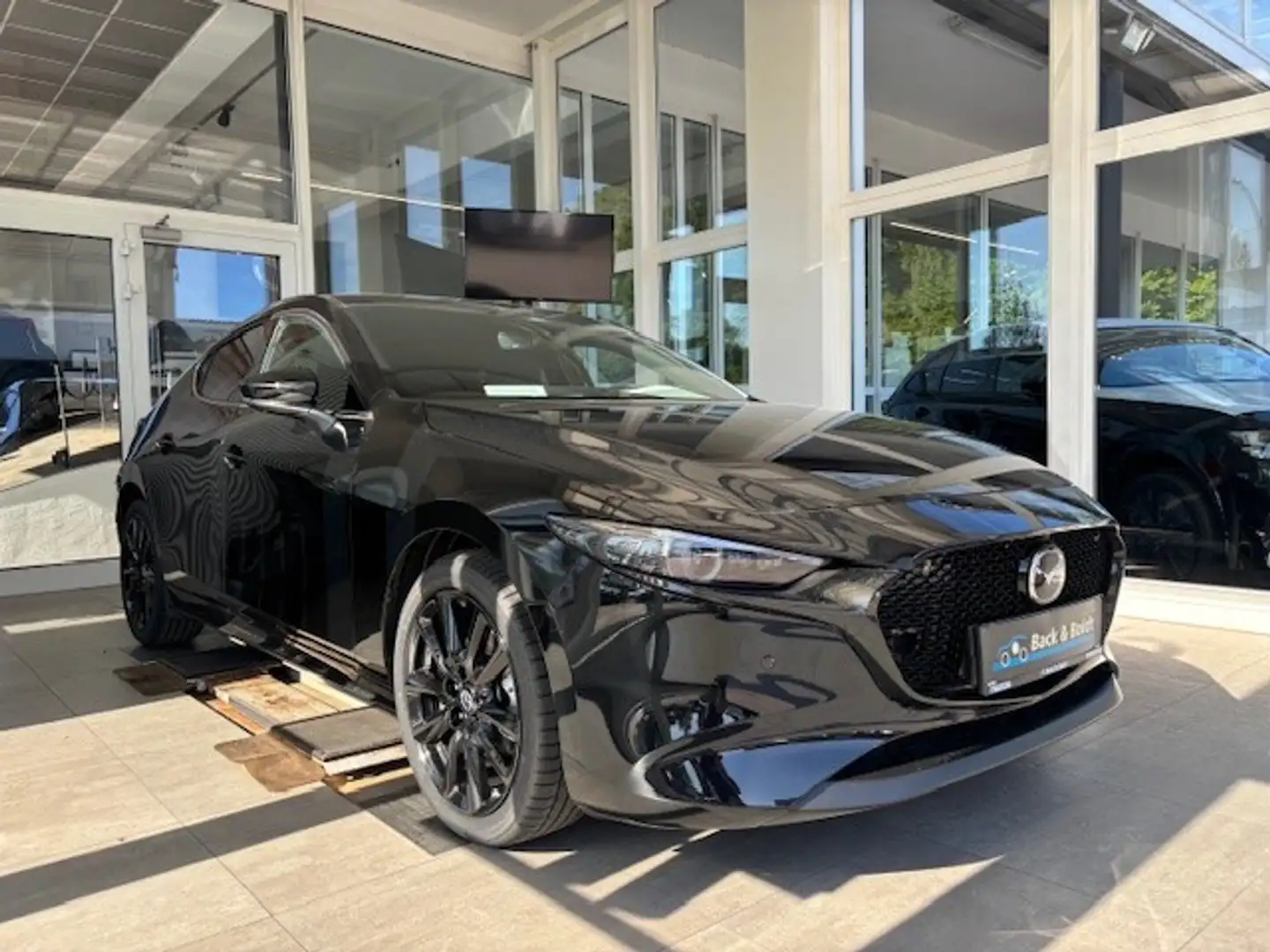 Mazda 3 Exclusive-Line 2.0i*BOSE,360GRAD,MATRIX,HEAD-UP* - 2