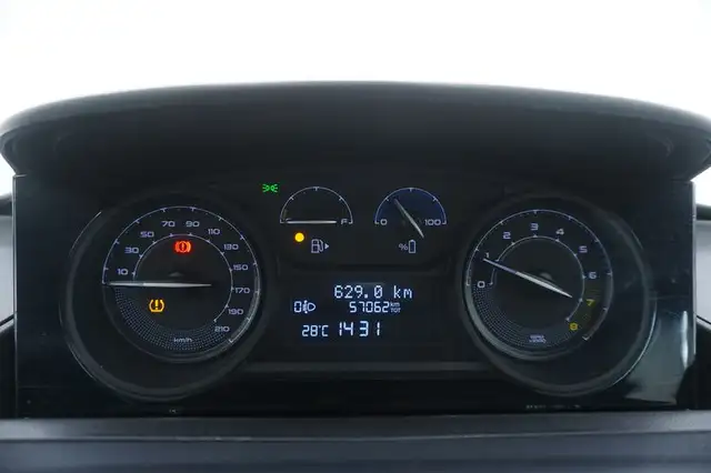Lancia Ypsilon view 12