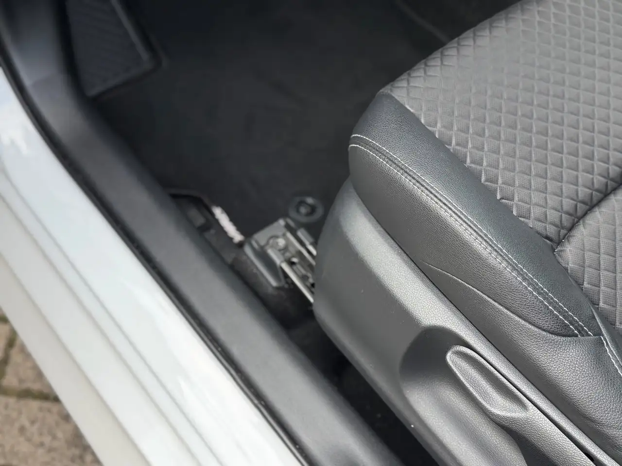 Toyota Yaris 1.5 Hybrid Executive HUD JBL Trekhaak, миниатюра 22
