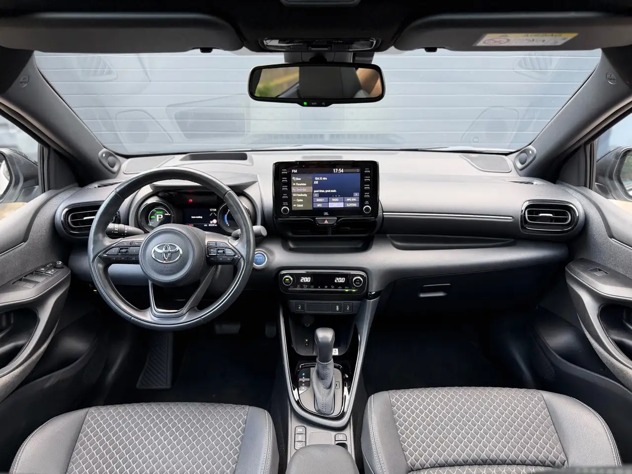 Toyota Yaris 1.5 Hybrid Executive HUD JBL Trekhaak, миниатюра 3