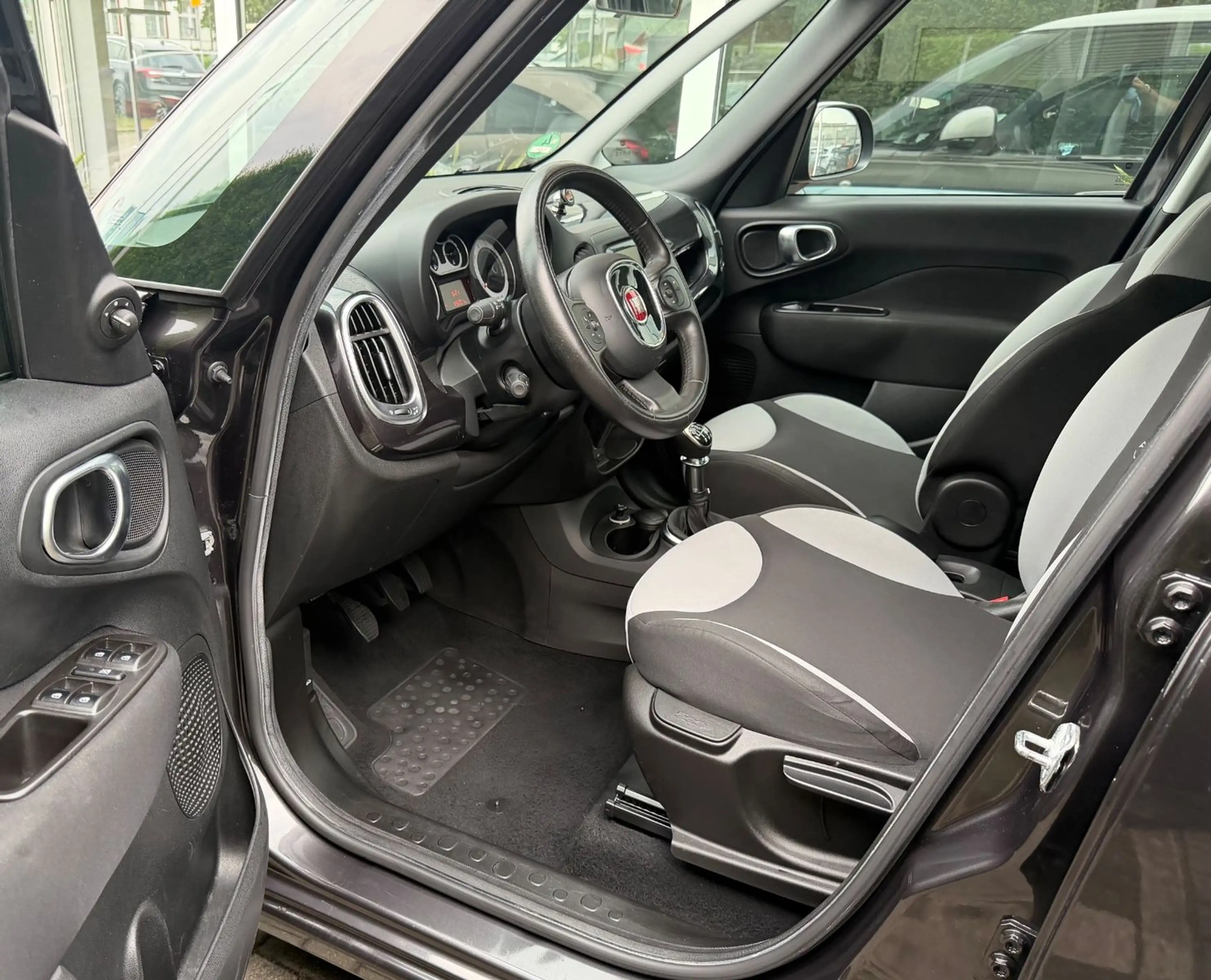 Fiat 500L Pop Star — photo 5
