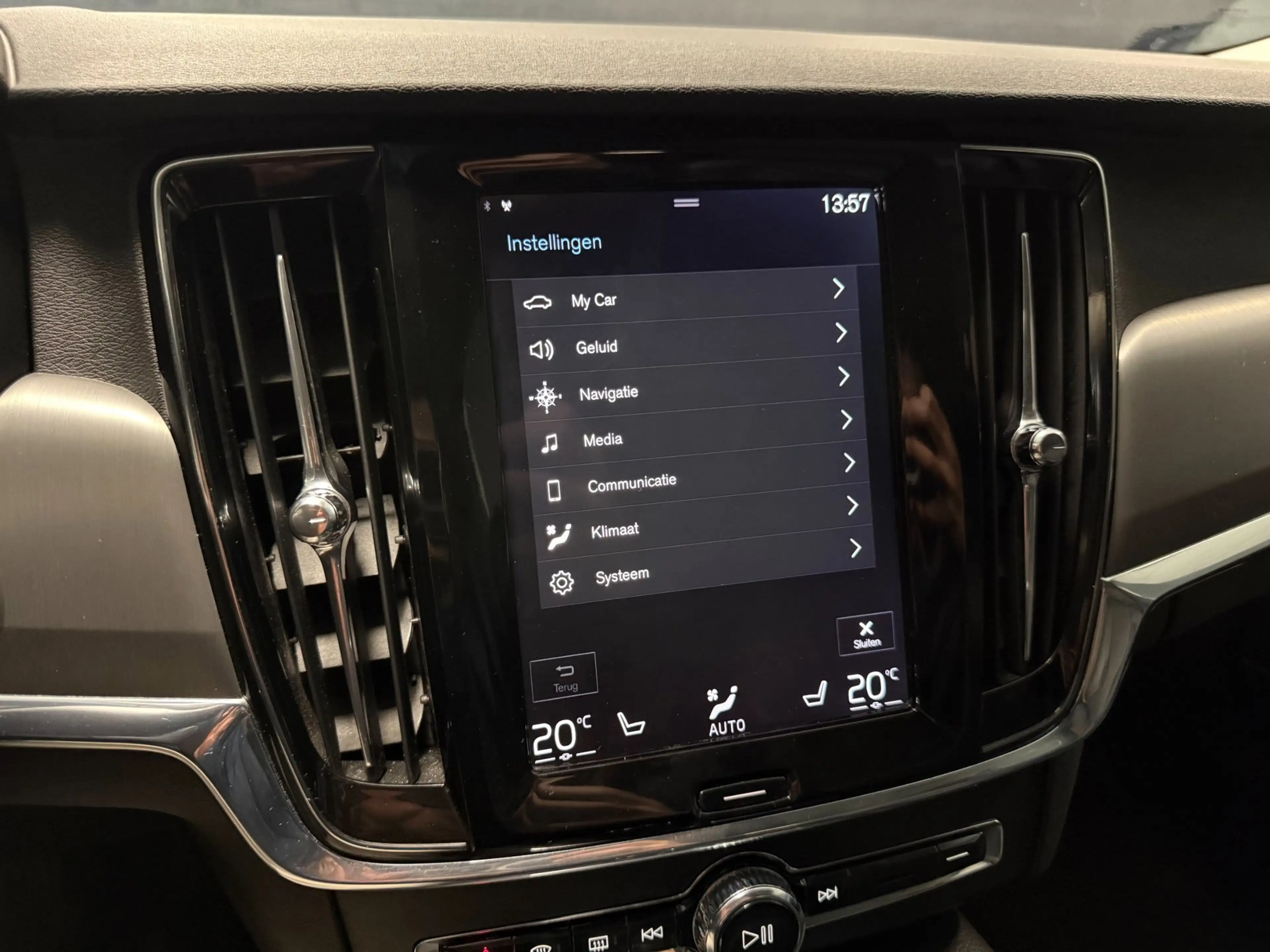 Volvo S90 2.0 T4 Momentum+|NAP|LED|PDC|CAMERA|LEDER|STOELV|D — photo 34