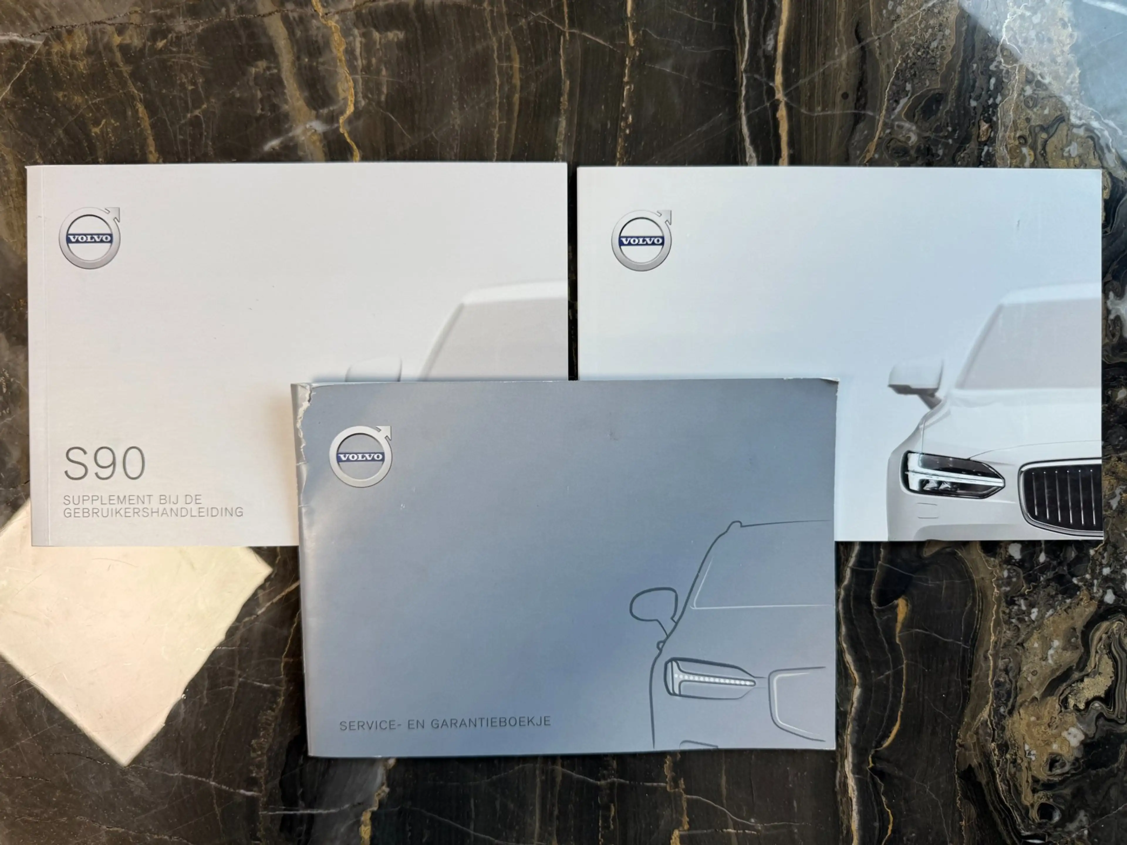 Volvo S90 2.0 T4 Momentum+|NAP|LED|PDC|CAMERA|LEDER|STOELV|D — photo 40