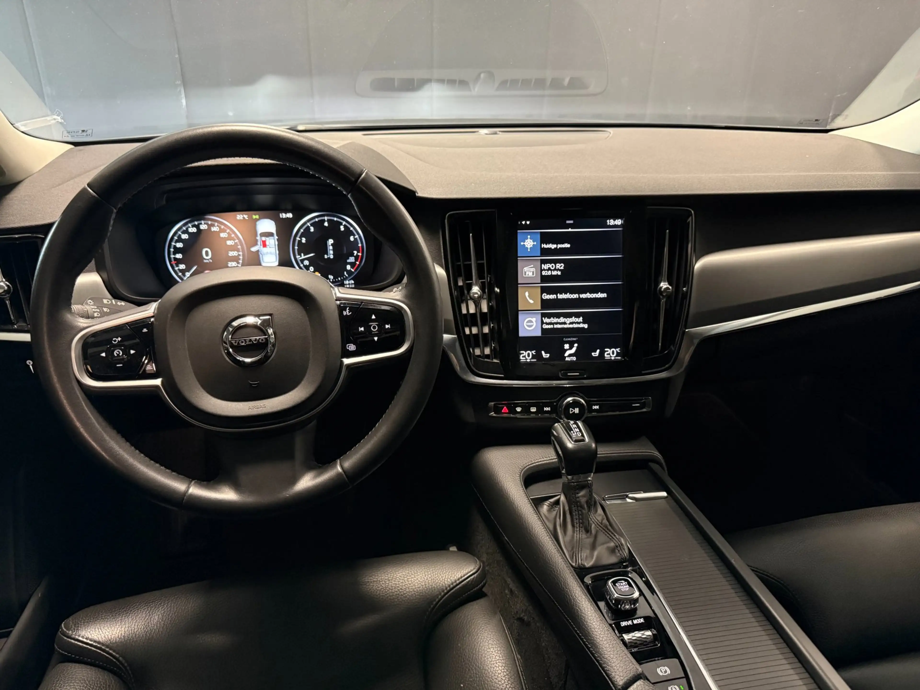 Volvo S90 2.0 T4 Momentum+|NAP|LED|PDC|CAMERA|LEDER|STOELV|D — photo 10