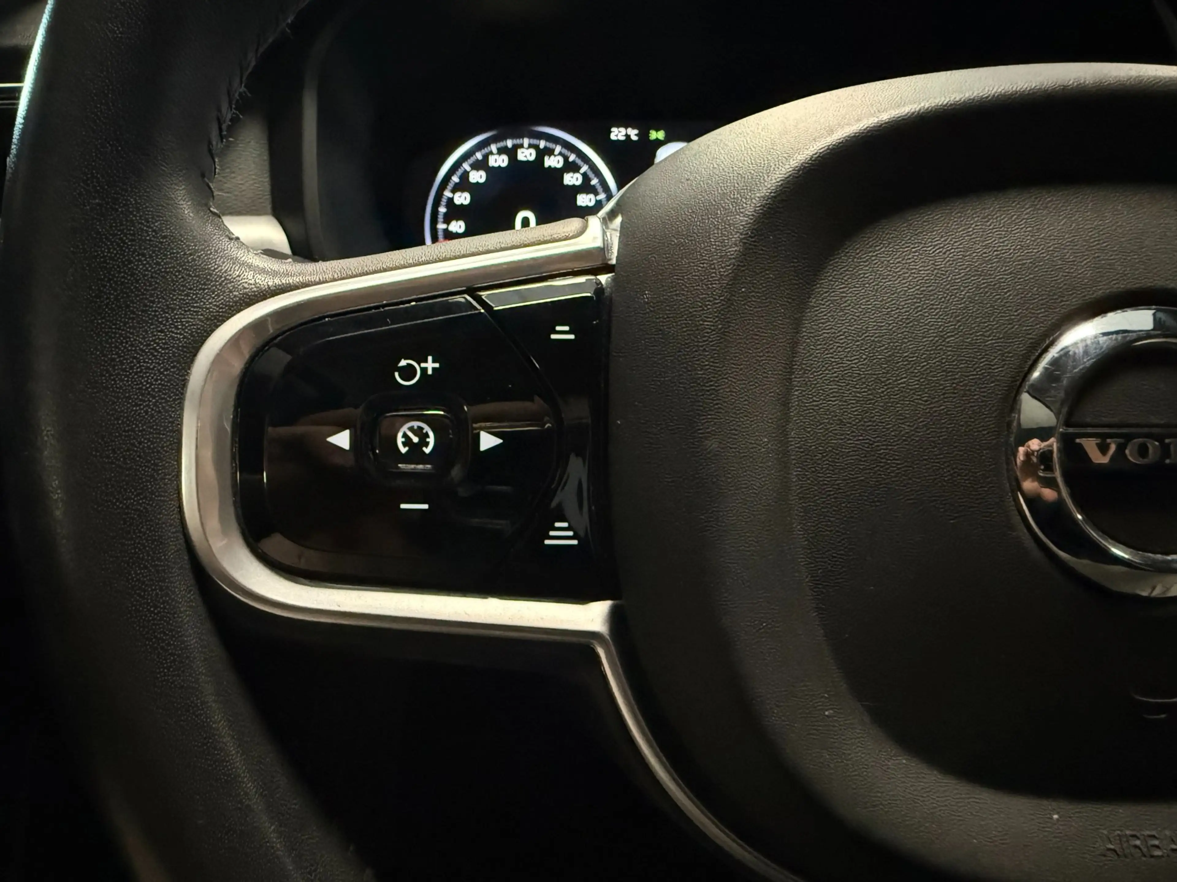 Volvo S90 2.0 T4 Momentum+|NAP|LED|PDC|CAMERA|LEDER|STOELV|D — photo 13