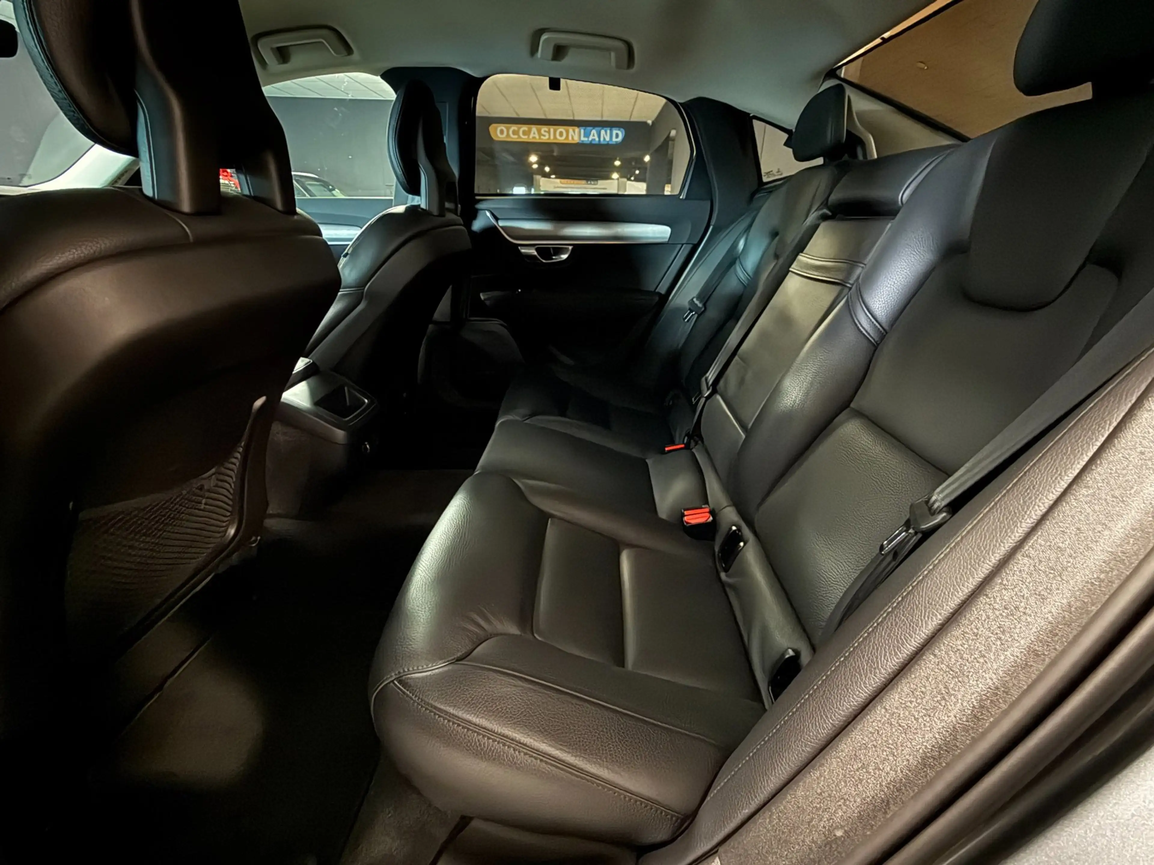 Volvo S90 2.0 T4 Momentum+|NAP|LED|PDC|CAMERA|LEDER|STOELV|D — photo 24