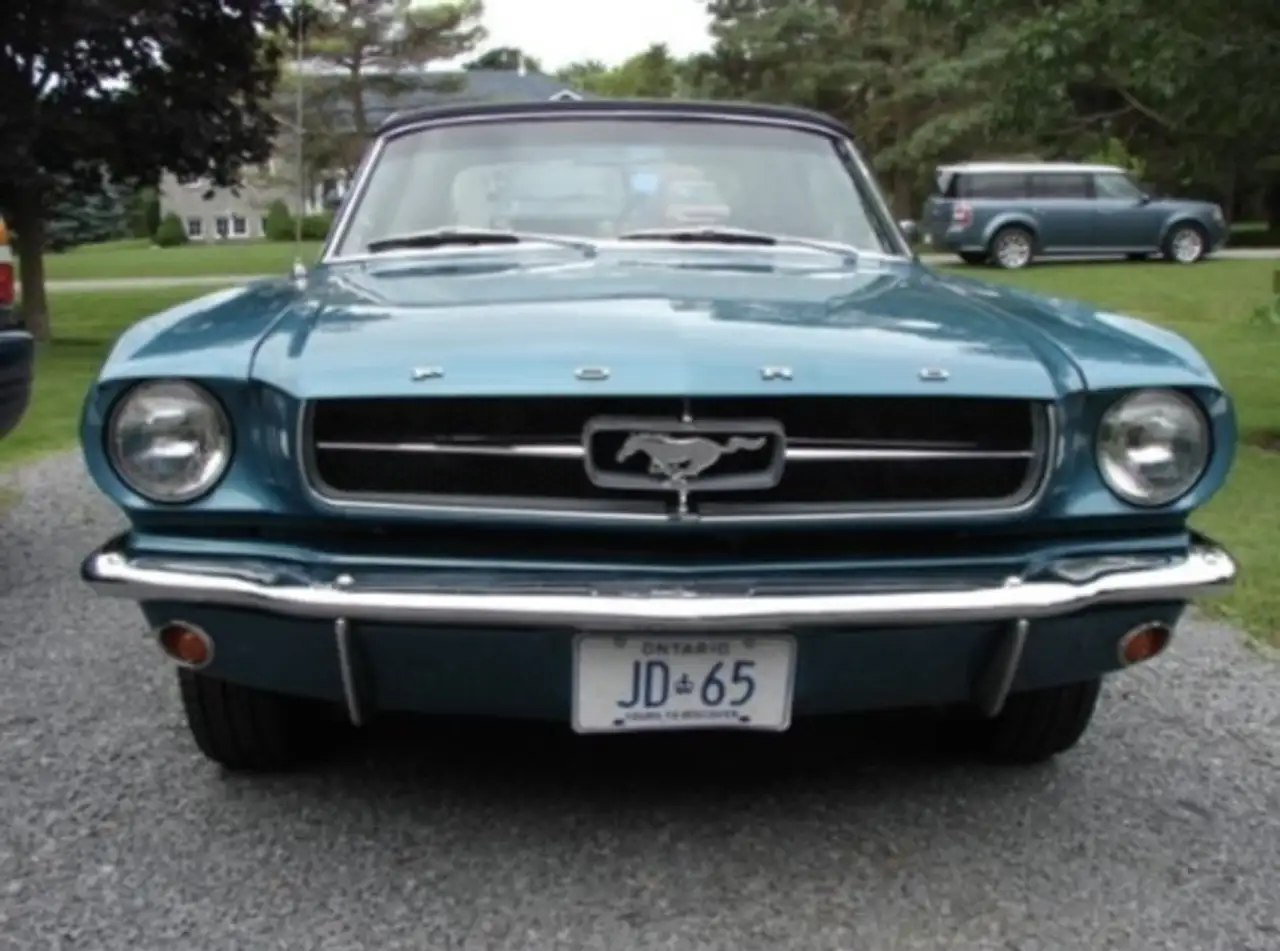 Ford Mustang снимка Ford Mustang