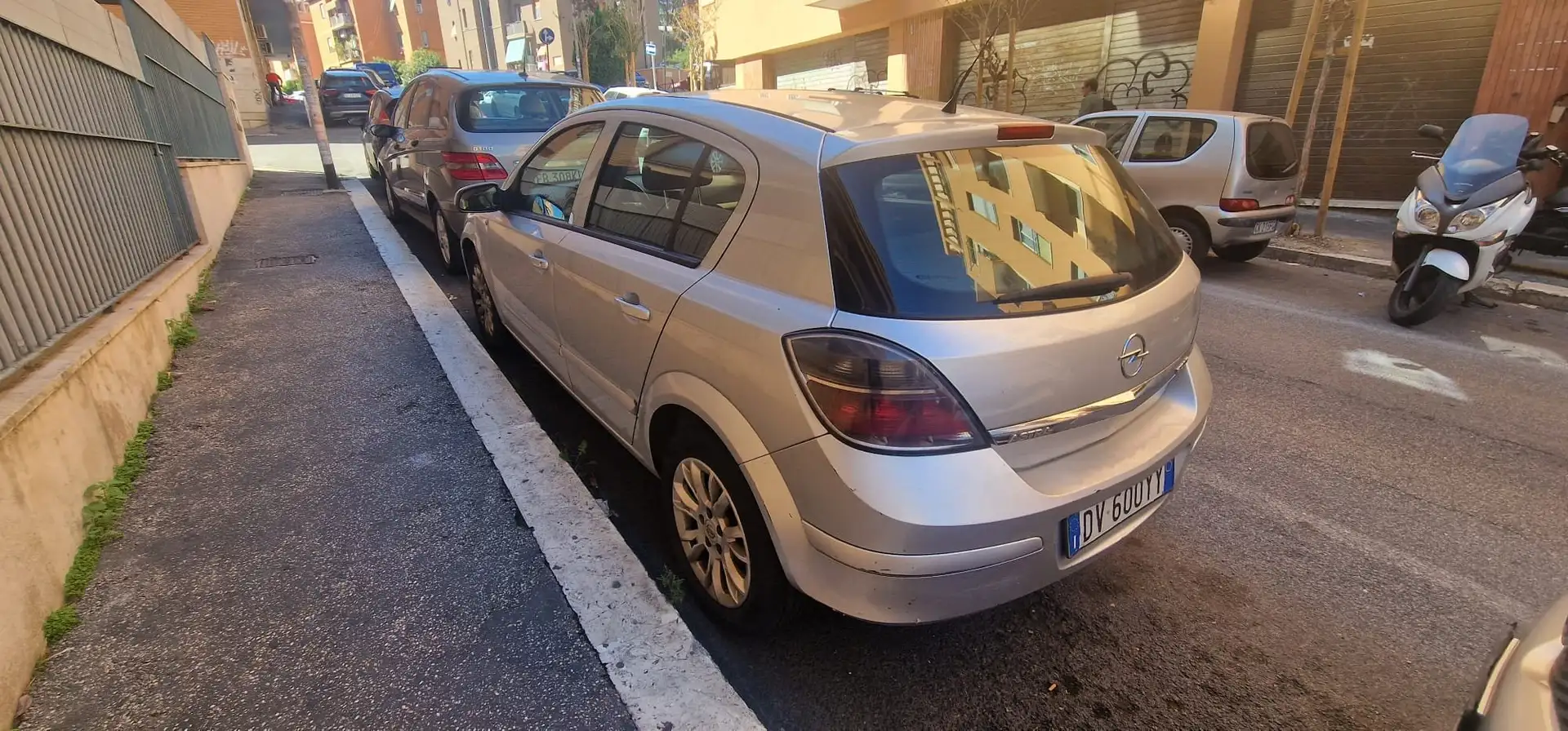 Opel Astra Astra III 5p 1.7 cdti Club 125cv 6m fap Argento - 2