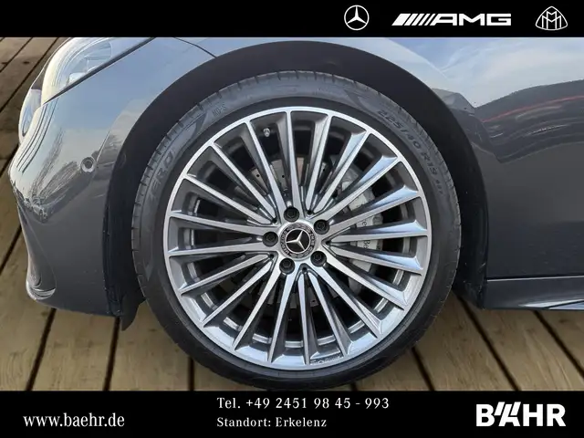 Mercedes-Benz C-Class view 6