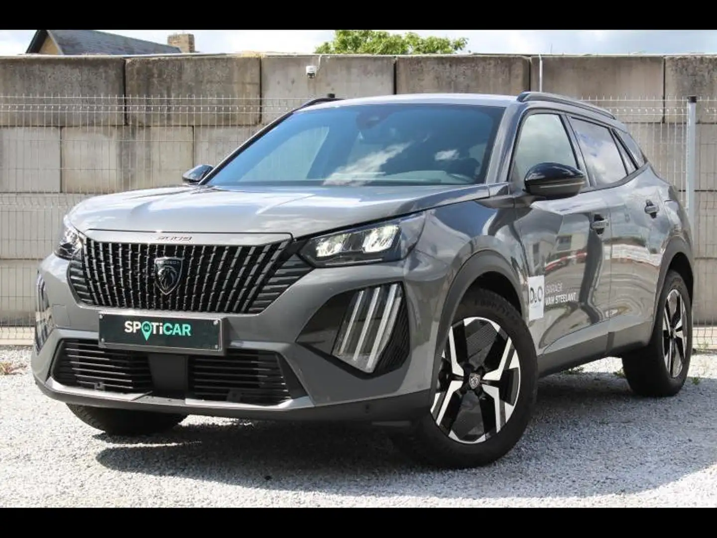 Peugeot 2008 ALLURE-NAV-CARPLAY-DIRECTIEWAG Grau - 1