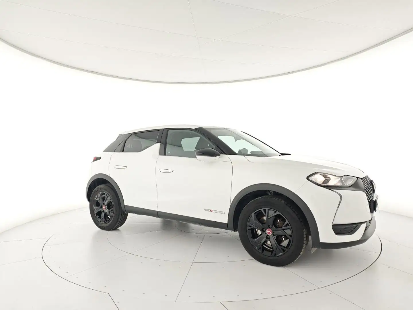 DS Automobiles DS 3 Crossback BlueHDi 130 aut. Performance Line Bianco - 1