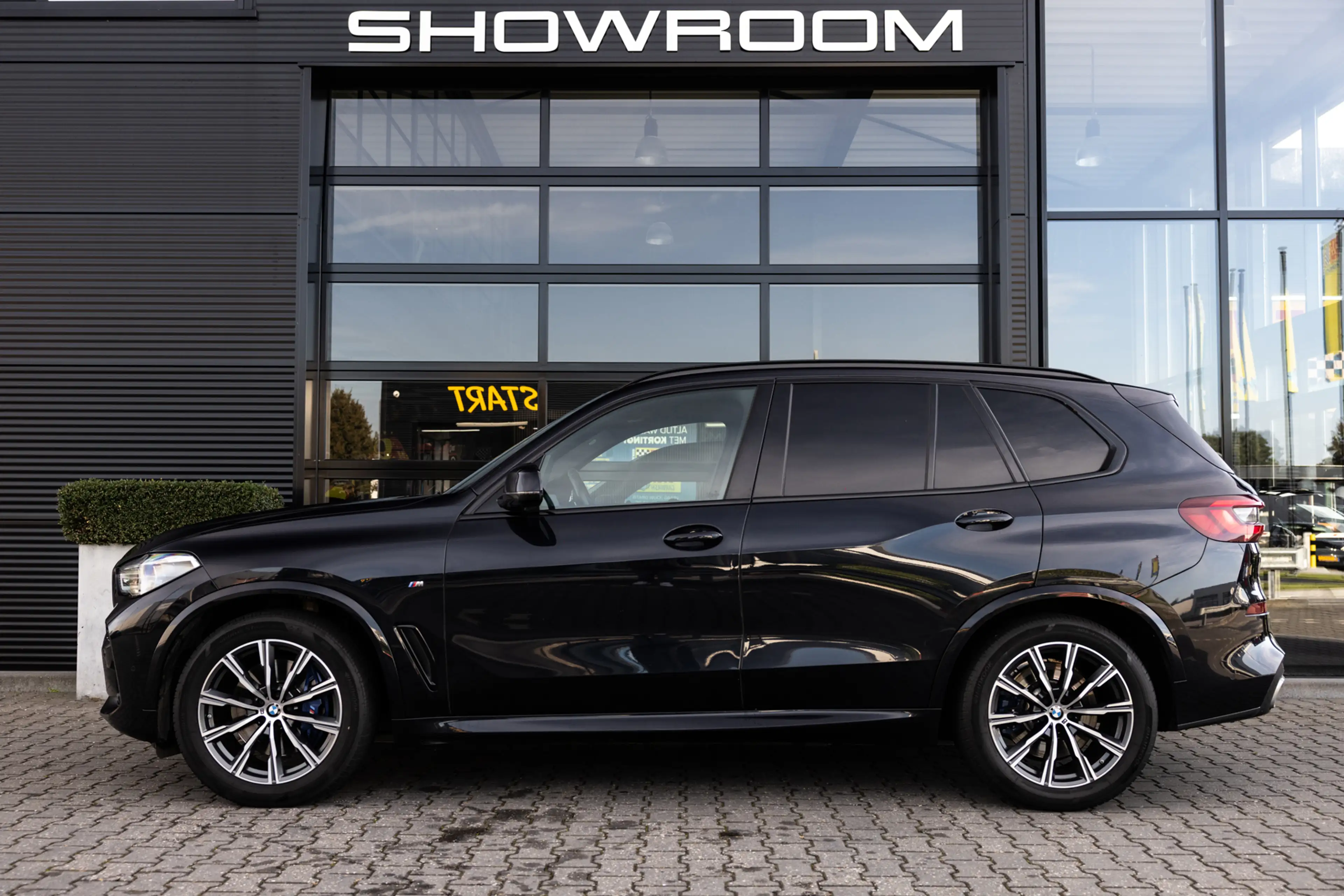 BMW X5 XDrive30d, Pano, Grijs kenteken, Dealer onderhoude — photo 3