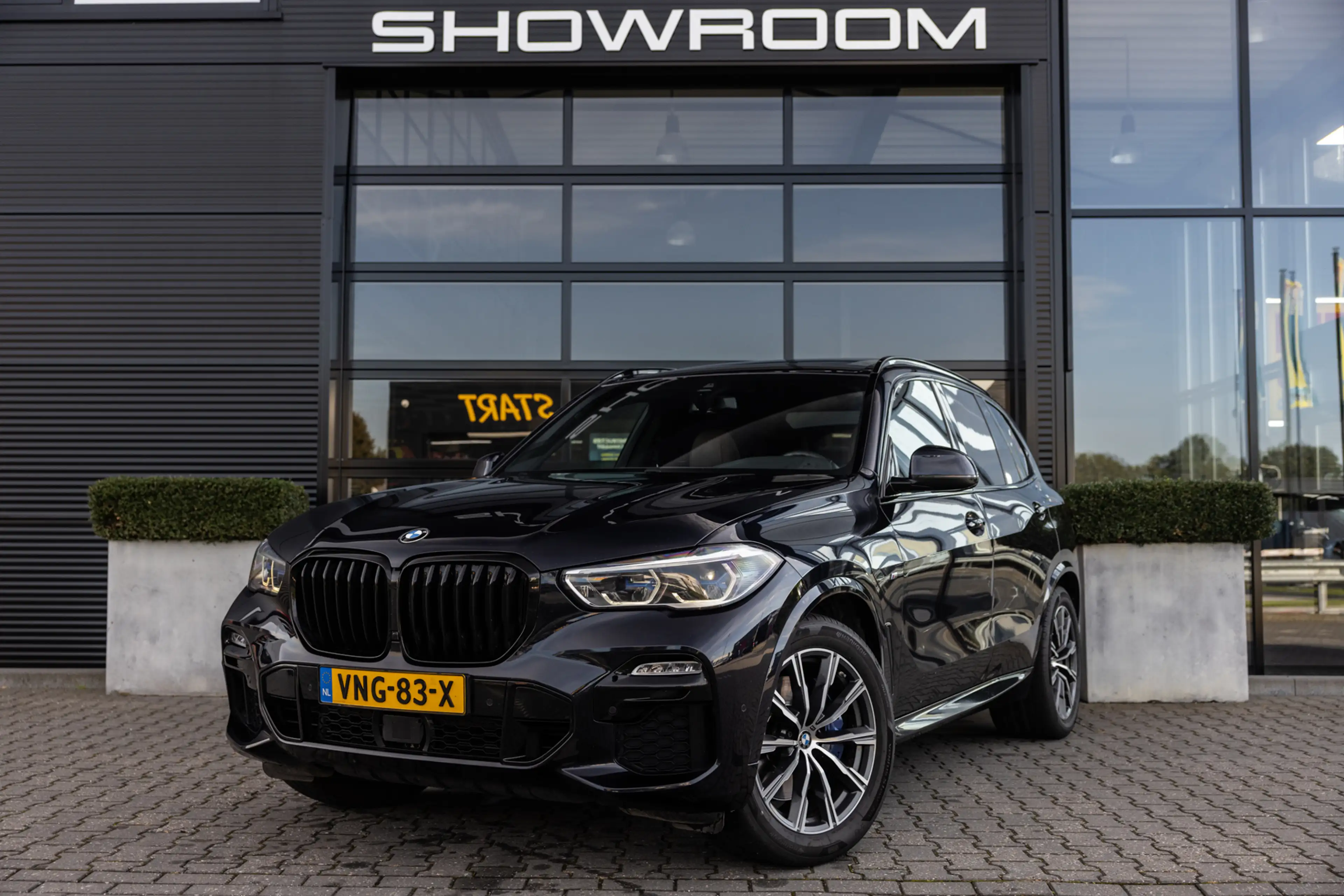 BMW X5 XDrive30d, Pano, Grijs kenteken, Dealer onderhoude — photo 2