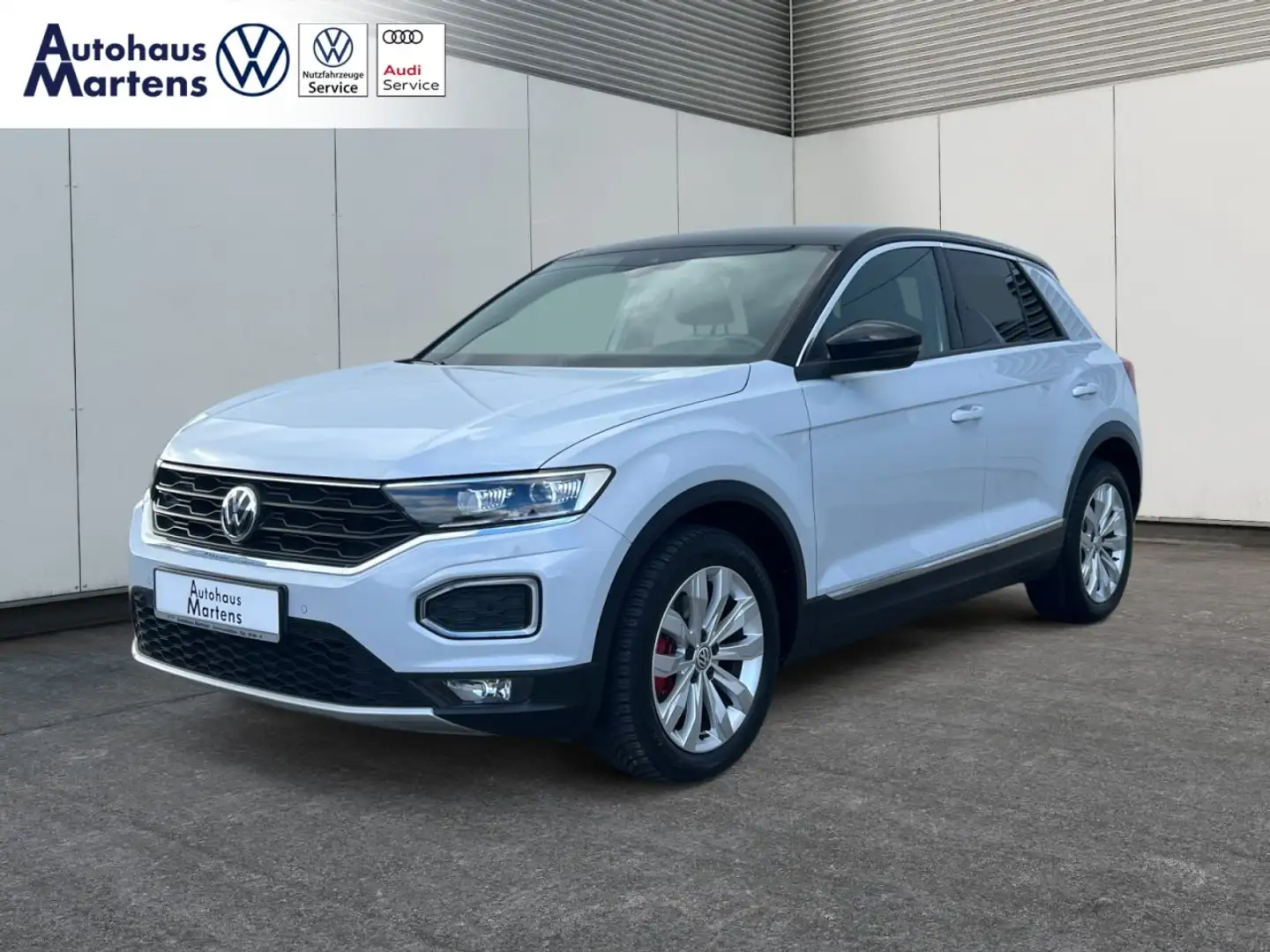 Volkswagen T-Roc 1.5 TSI ACT Sport Klima Navi Einparkhilfe Silber - 1