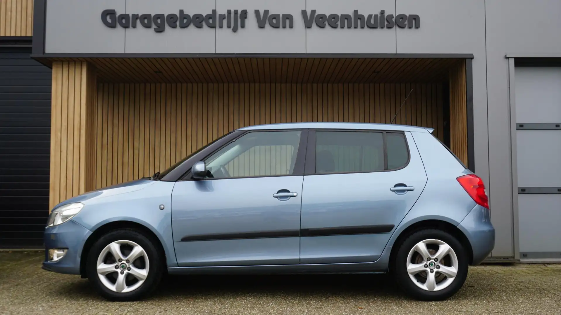 Skoda Fabia 1.2 TSI 86pk 5Drs Elegance Clima Cruise Control 15 Blauw - 2