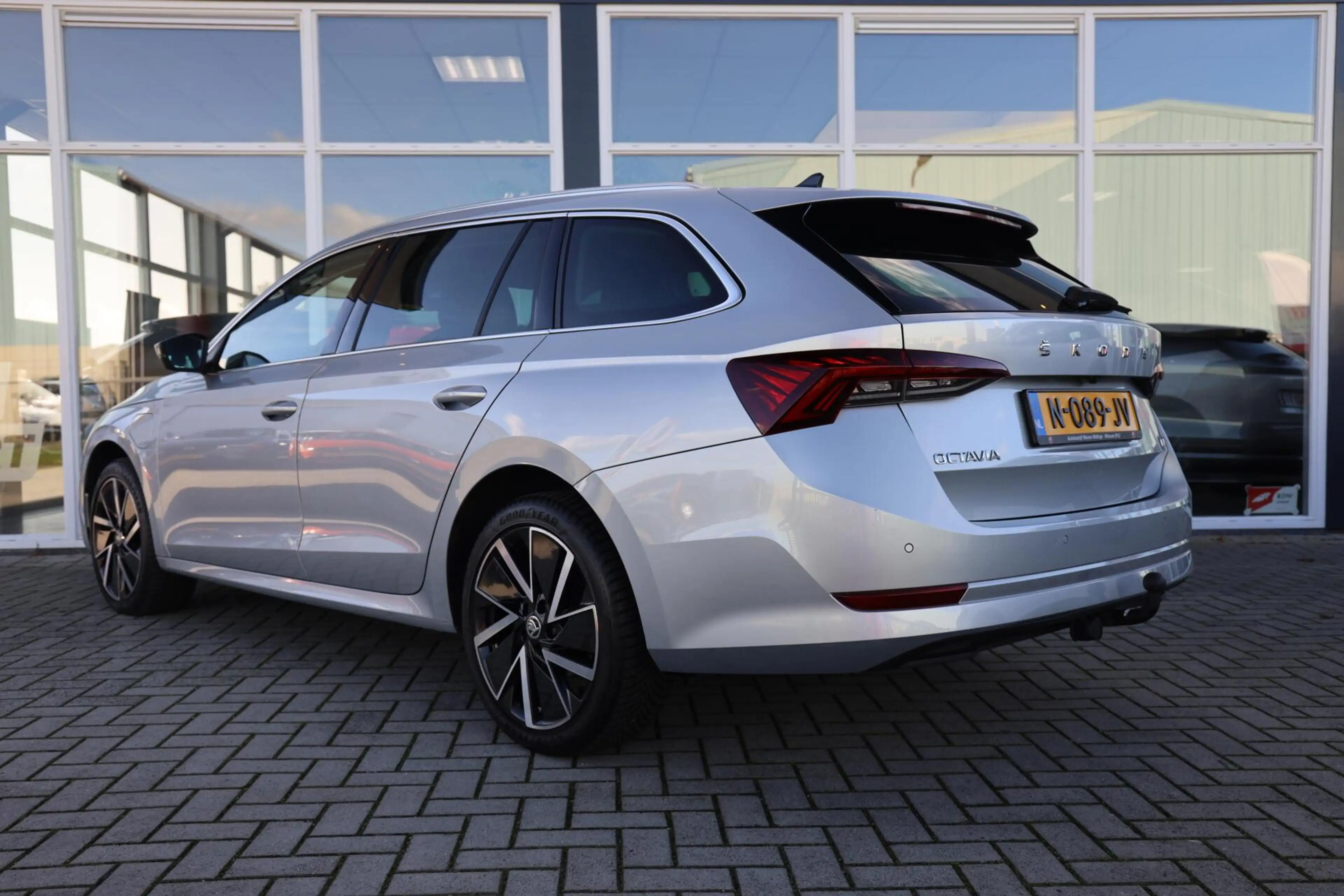 Skoda Octavia Combi 1.4 TSI iV PHEV Business Edition|Trekhaak|Di — photo 4