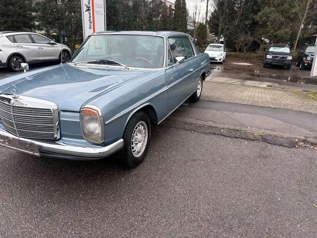 Mercedes-Benz 250 CE Automatik W114