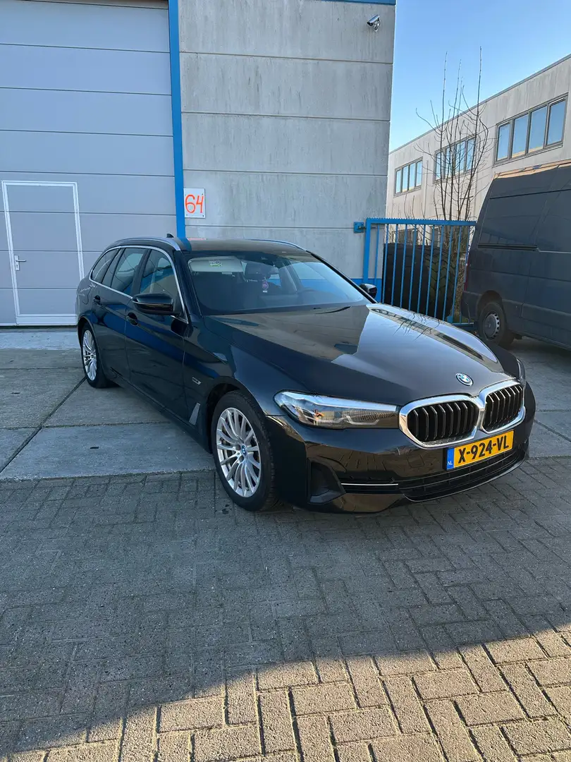 BMW 545 BMW 530e 5 serie Černá - 2