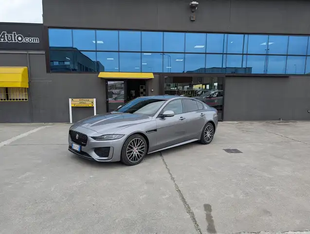 Jaguar XE XE 2.0d i4 R-Dynamic S AWD 180cv Automatica