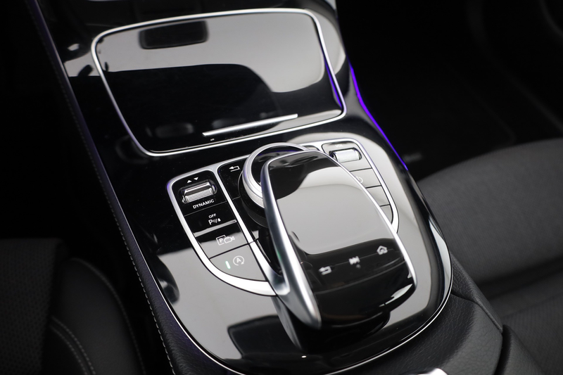 Mercedes-Benz E 200 E200 Avantgarde LED Kamera Navi Sitzheizung — photo 13